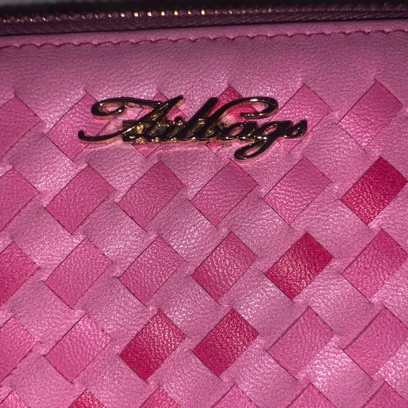 Super roomy/big and cute hot pink clutch wallet💓 - Picture 4 of 7